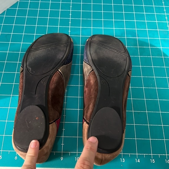 Nine West women’s suede flats 9.5 Natural color way - Picture 10 of 12